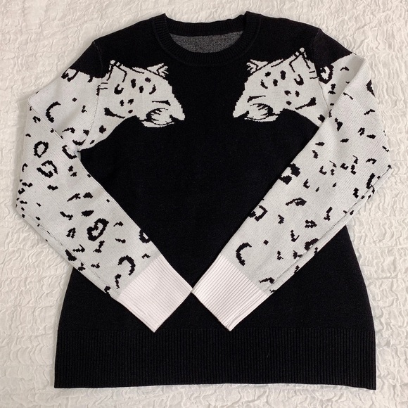 Sale♥️Snow Leopard Black Cotton Sweater 😍😍 - Picture 2 of 5